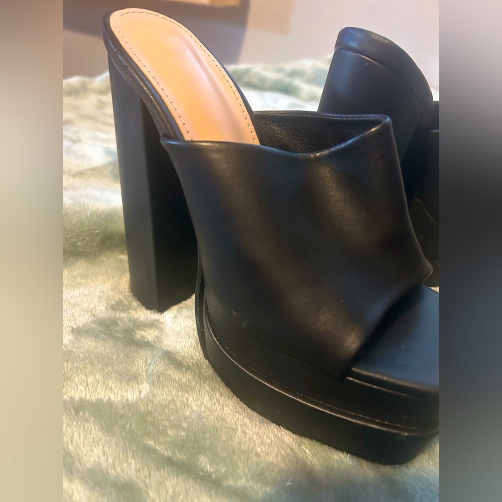 Elegant Black Platform Heels